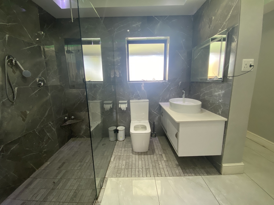 6 Bedroom Property for Sale in De Tijger Western Cape